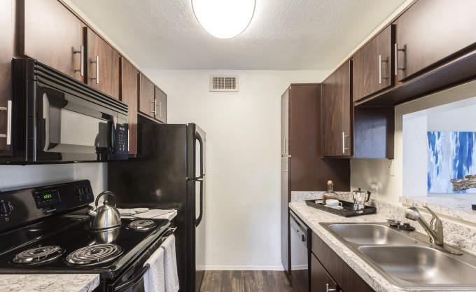 Foto principal - 1 bedroom in Houston TX 77064