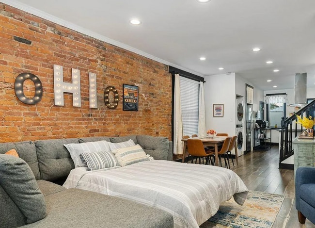 Building Photo - 241 Taylor Ave