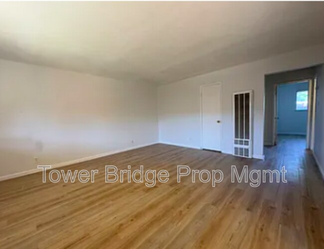 Foto del edificio - 1724 Wright St