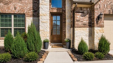 Building Photo - 4411 Woodridge Dr