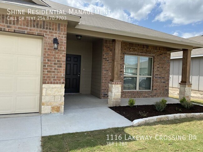 Foto del edificio - 1116 Lakeway Crossing Dr