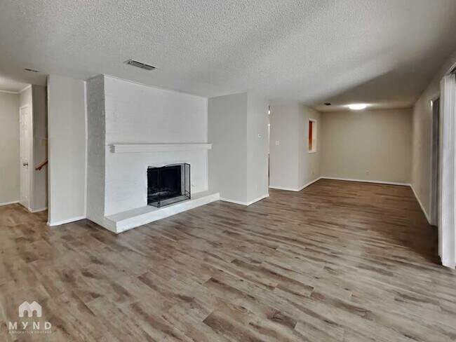 Foto del edificio - 3253 62nd St