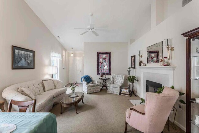 Foto del edificio - 5362 Spring Creek Cir