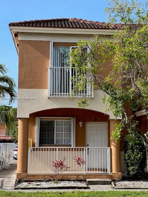 Foto del edificio - 112 E 5th St