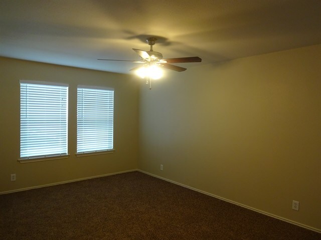 Building Photo - 15004 Arizona Oak Lane
