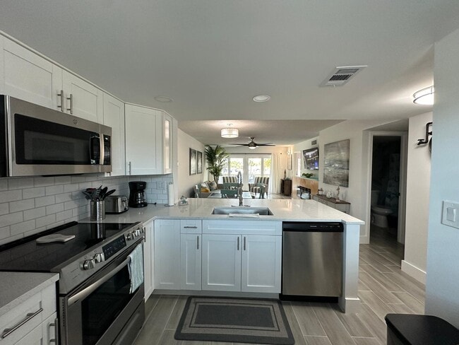 Photo - 301 87th Ave Townhome