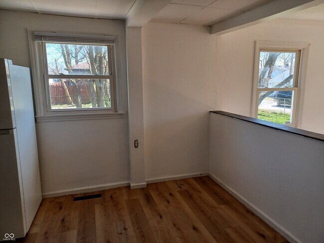 Foto del edificio - 670 Cleveland St