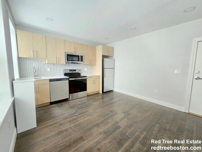 Building Photo - 51 Queensberry St