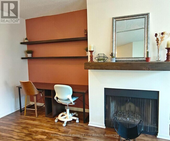 Photo du bâtiment - 25 Grenville St