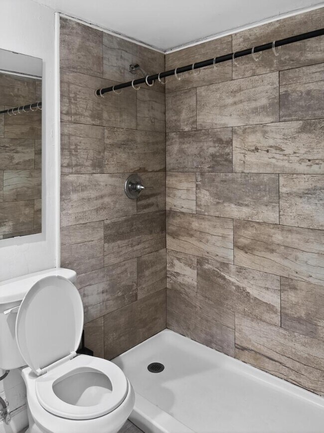 Foto del edificio - 444-542 SW 3rd Street - 542 SW 3rd St, F1