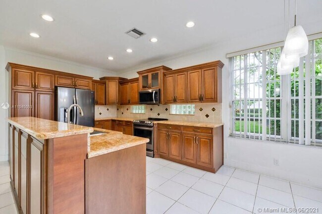 Building Photo - 12375 NW 10th Dr