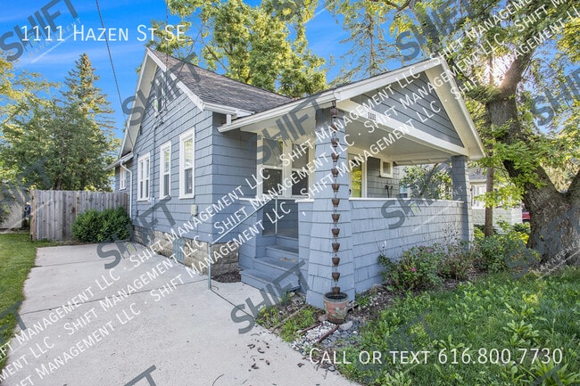 Building Photo - 1111 Hazen St SE