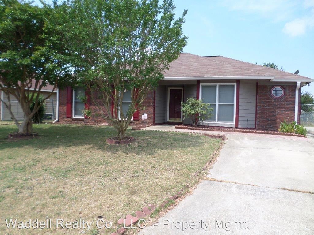 Primary Photo - 3 br, 2 bath House - 789 Crestline Drive
