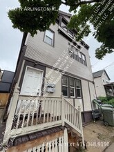 Building Photo - 1660 N Arlington Pl