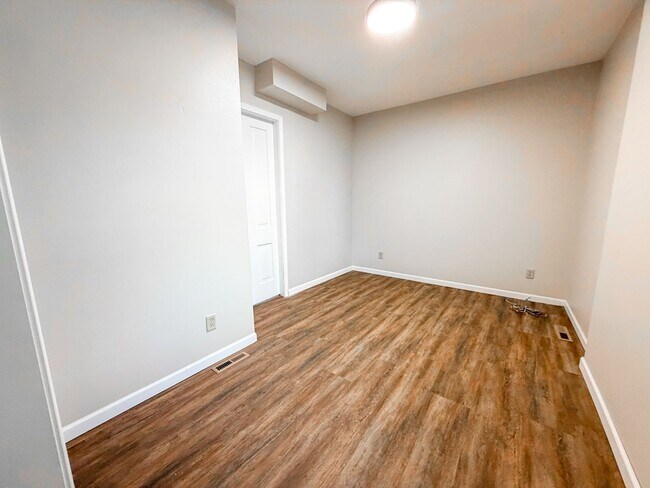 Foto del edificio - 403 West Ave S