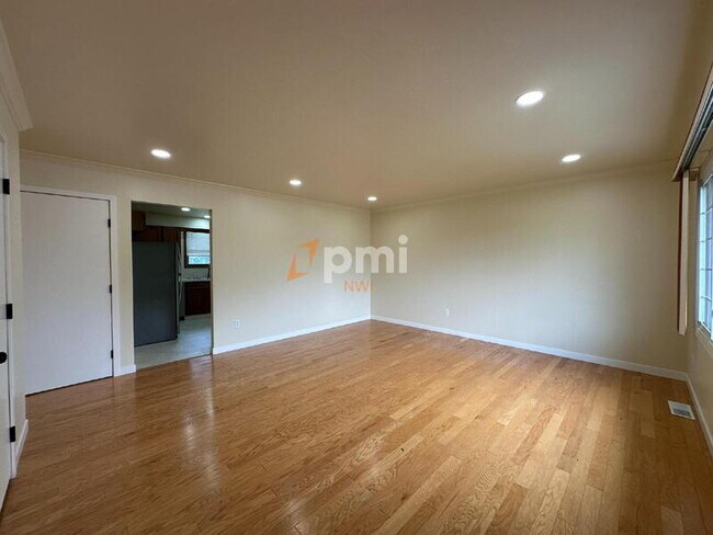 Foto del edificio - 2836 W 63rd Ln