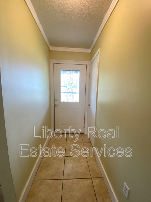 Foto del edificio - 137 Deerwood Ct