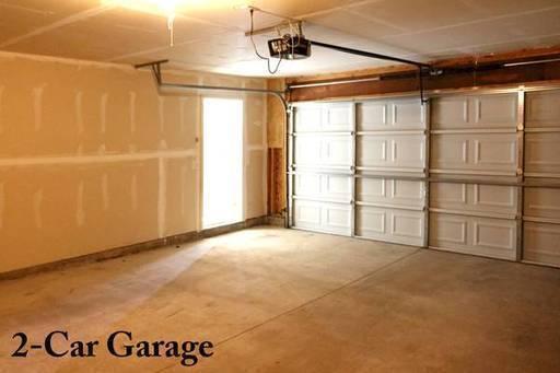 Building Photo - 10082 Clearwing Ln