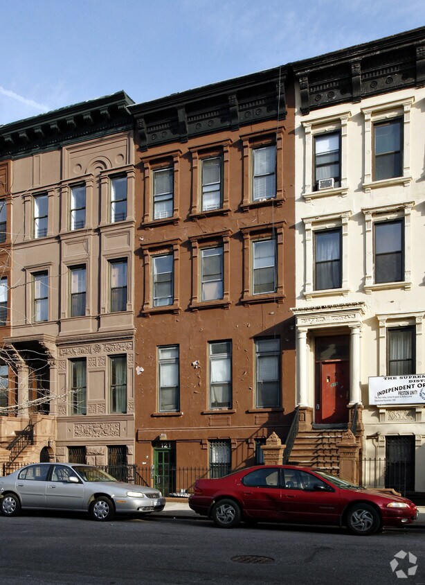 Building Photo - 121 W 122nd St