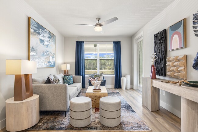 Longleaf at St. Johns Apartments | St. Johns, FL | Living Room - Longleaf at St. Johns