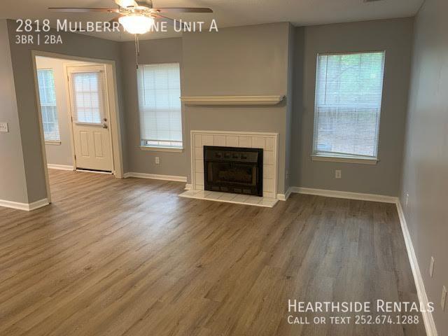 Foto del edificio - 2818 Mulberry Ln