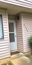 Building Photo - 8595 Parkside Dr