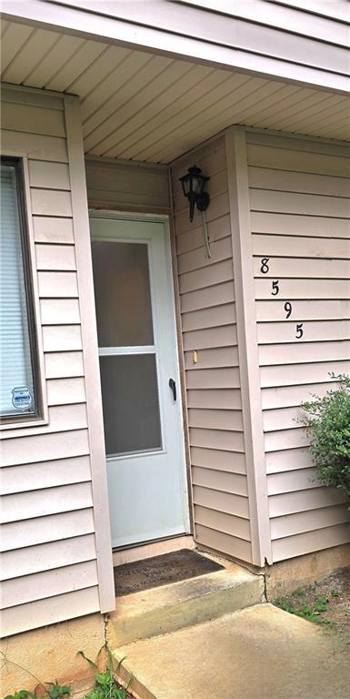 Foto principal - 8595 Parkside Dr