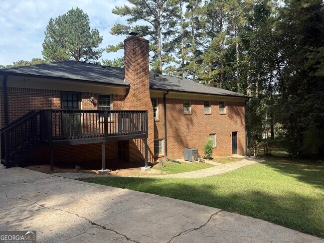 Foto del edificio - 1832 King George Ln SW