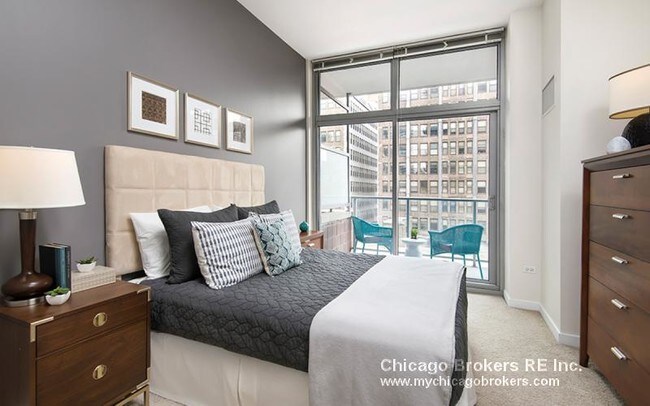 Foto del edificio - 731 S Clark St