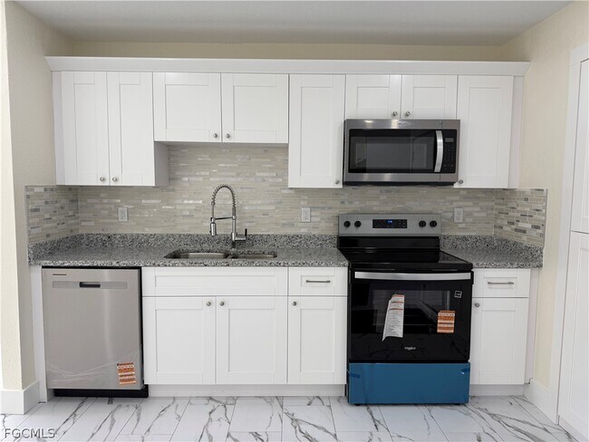 Building Photo - 27160 Chula Vista Dr