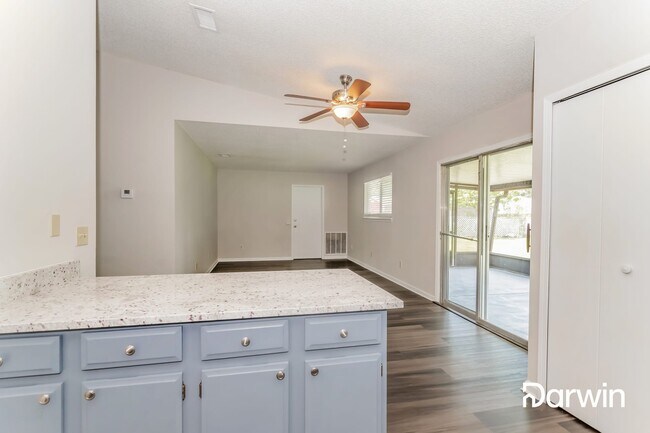 Building Photo - 7986 Shircliff Dr, Jacksonville, FL 32210