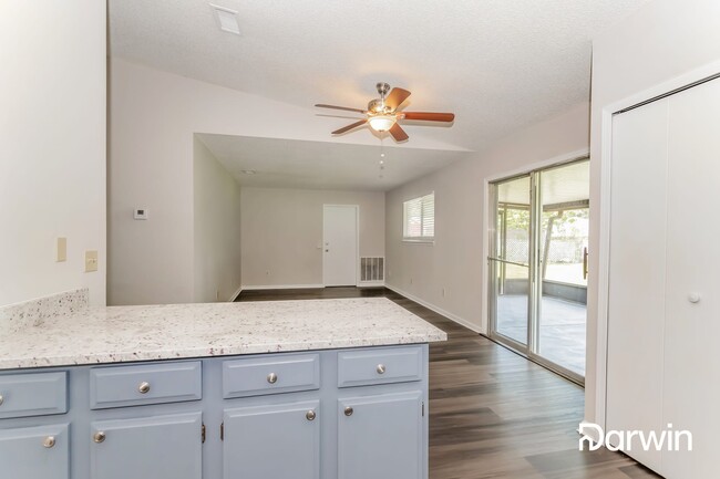 Foto del edificio - 7986 Shircliff Dr, Jacksonville, FL 32210