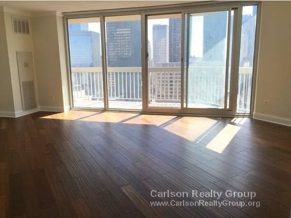 Foto del edificio - 619 N Wabash Ave