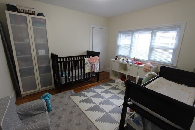 Building Photo - 7 Seagrave Rd