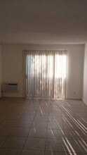 Building Photo - 6114 Whitsett Ave