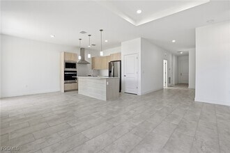 Building Photo - 1087 Rugby Cir
