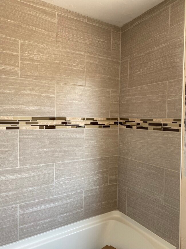 new bathroom - 1903 S Franklin Ave