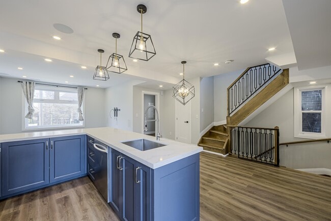 Building Photo - 17 Lockwood Rd