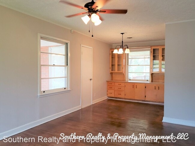 Building Photo - 3 br, 1 bath House - 262 Perry Hill Road
