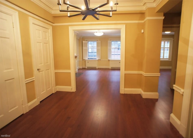 Building Photo - 2 br, 1 bath  - 180 Commonwealth Ave Apt 8