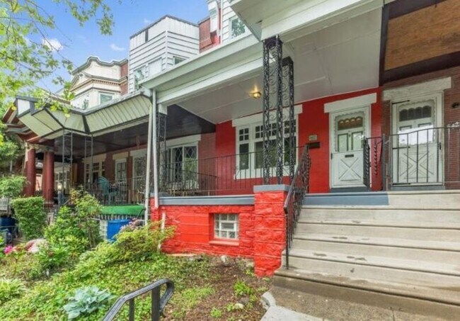 Foto del edificio - 5425 Cedar Ave