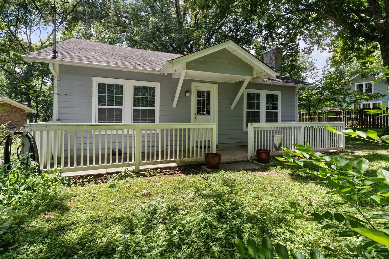 Primary Photo - 4025 Brush Hill Rd