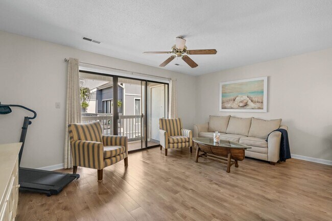 Foto del edificio - ***Seasonal rental with all utilities avai...