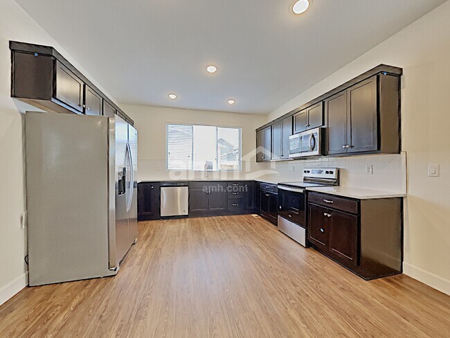 Foto del edificio - 4327 Crestone Peak St