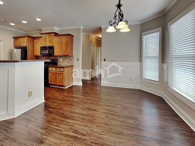Building Photo - 1421 Still Ridge Ln SE
