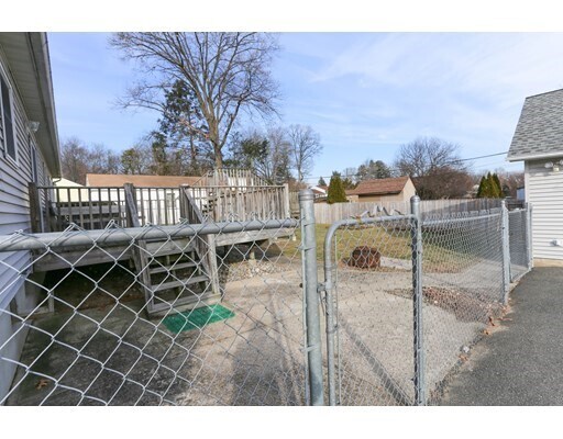 Building Photo - 135 Fiberloid St