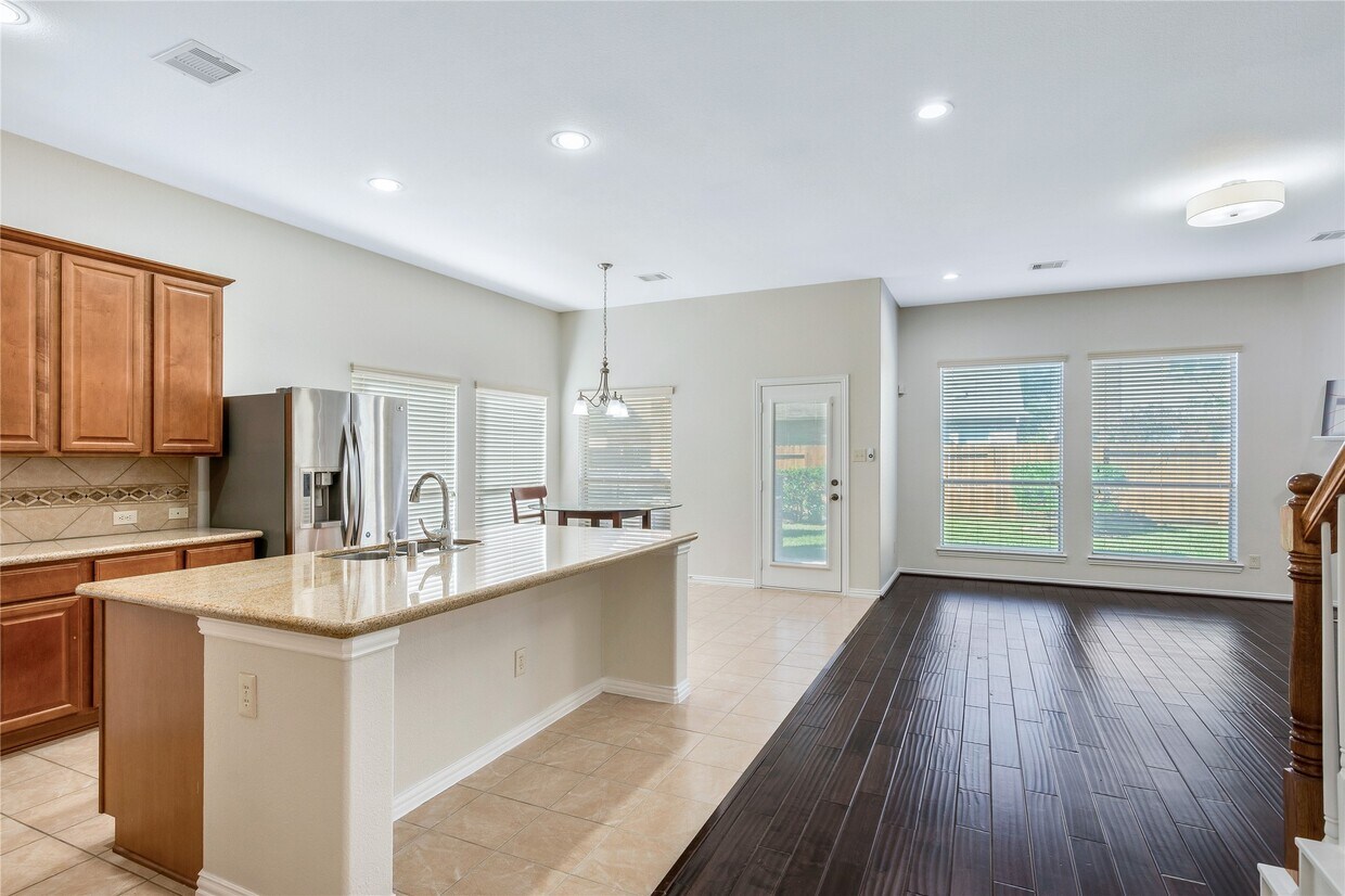 Foto principal - 24322 Bella Florence Dr