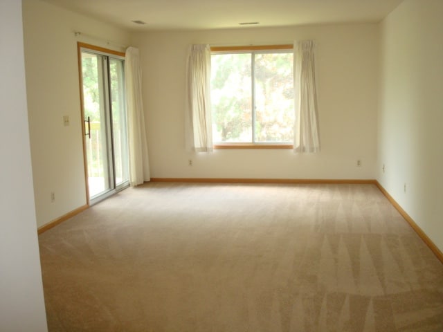 Living Room - 400 Parkside Dr