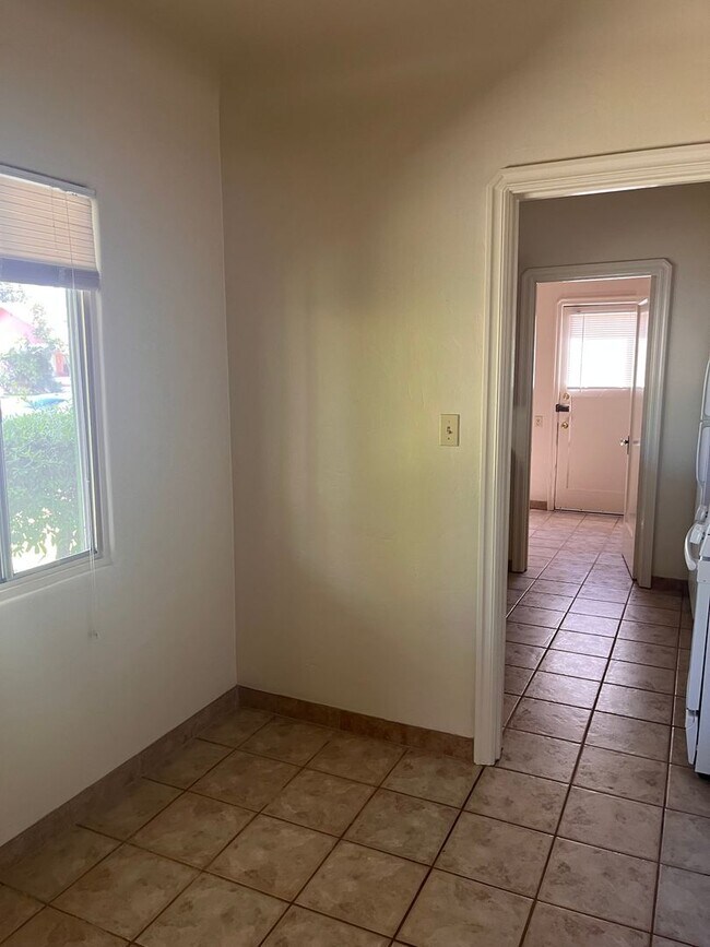 Foto del edificio - Available Now!! Delightful 1 bedroom, 1 ba...