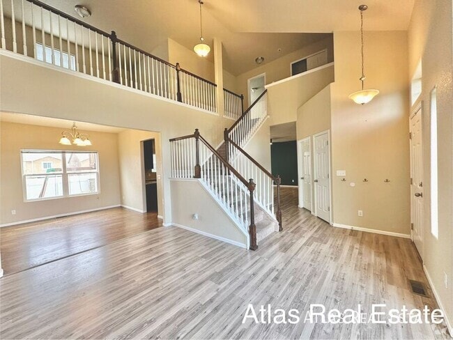 Building Photo - 8366 Hardwood Cir